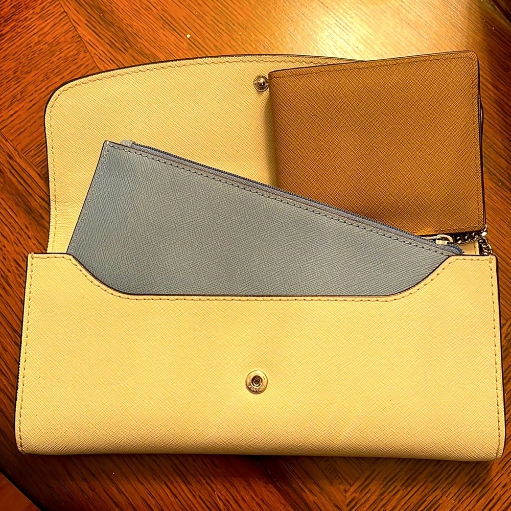 Michael Kors wallet